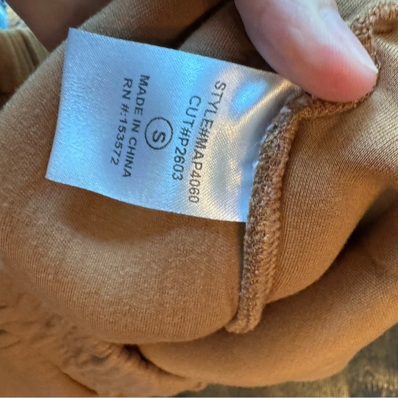 bohme Parker Sweatpants in Camel sold out online like new size small - Picture 5 of 6